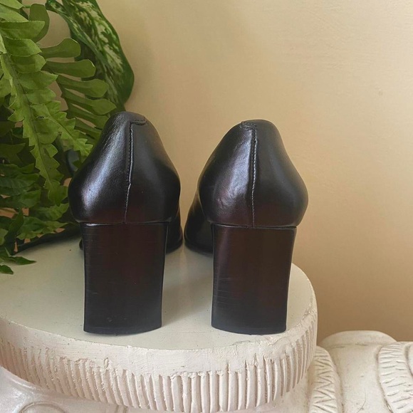 [SOLD] Y2K Vintage Nine West Square Toe Pumps - Picture 7 of 8